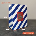ساک دستی سفید آبی طرح راه راه در سایز 10 * 18 * 23