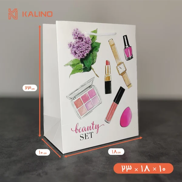 ساک دستی سفید طرح لوارم آرایش در سایز 10 * 18 * 23